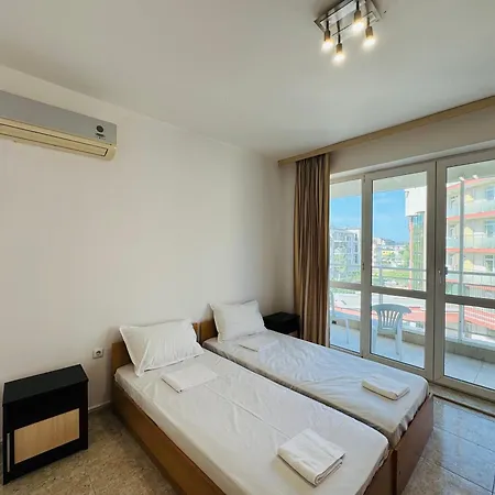 Apartament Sunny House 304 Three Bedroom Sunny Beach